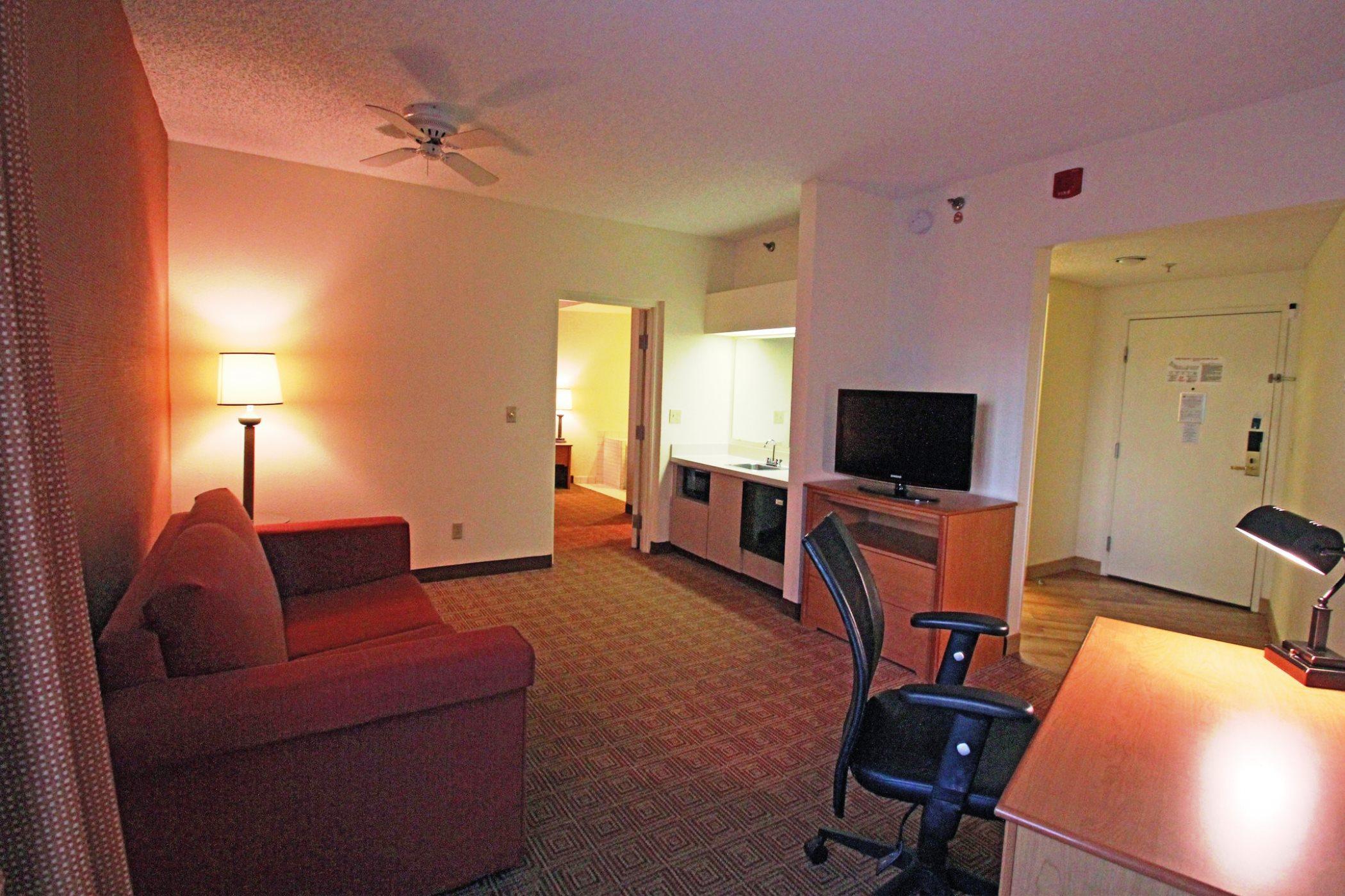 Отель La Quinta By Wyndham Orlando South Williamsburg Экстерьер фото